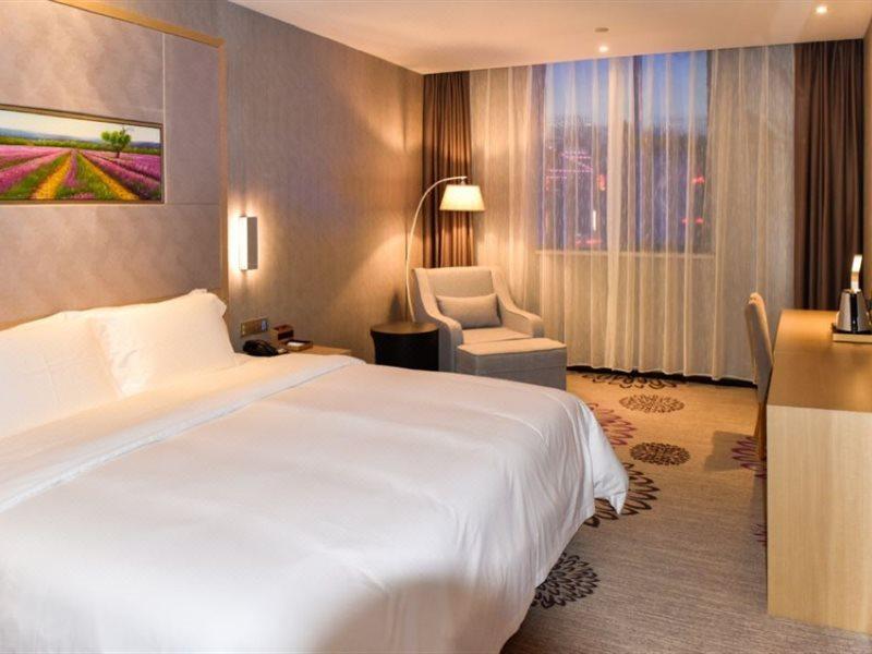 Lavande Hotel Zhuhai Tang University City Dış mekan fotoğraf